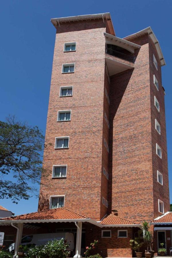 Jaguary Hotel Sumaré Esterno foto