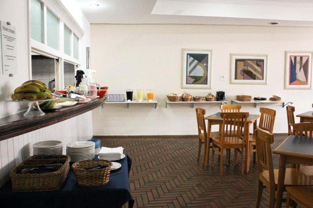 Jaguary Hotel Sumaré Esterno foto