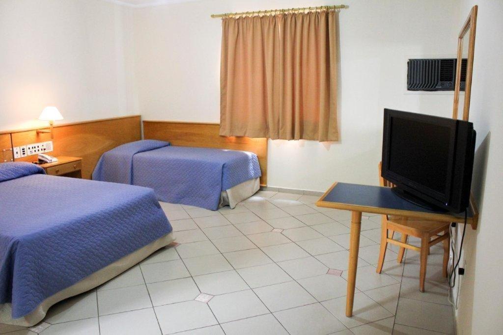 Jaguary Hotel Sumaré Esterno foto